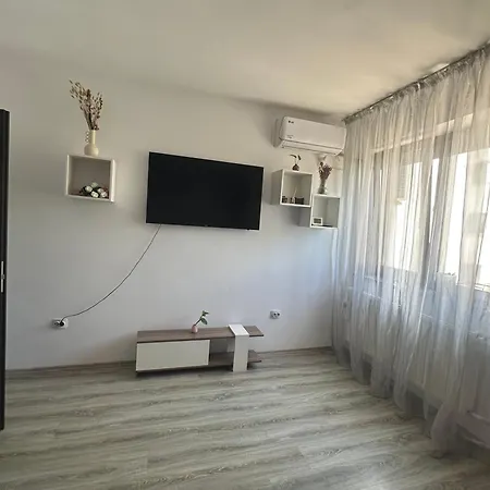 Louisa * קונסטנצה
